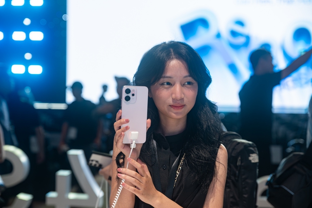 OPPO Reno14 Series ra mắt: Thiết kế "đuôi cá" độc đáo, nhiều tính năng AI ấn tượng, bạn thân của Sơn Tùng M-TP- Ảnh 10.