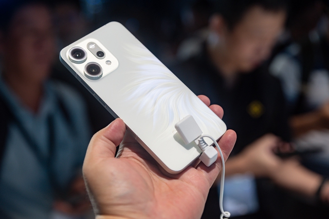 OPPO Reno14 Series ra mắt: Thiết kế "đuôi cá" độc đáo, nhiều tính năng AI ấn tượng, bạn thân của Sơn Tùng M-TP- Ảnh 5.