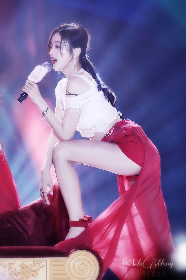 Nữ idol tranh danh xưng "thần tiên tỷ tỷ" với Lưu Diệc Phi: Đi hát 10 năm không hot bằng 1 lần ngất xỉu- Ảnh 12.