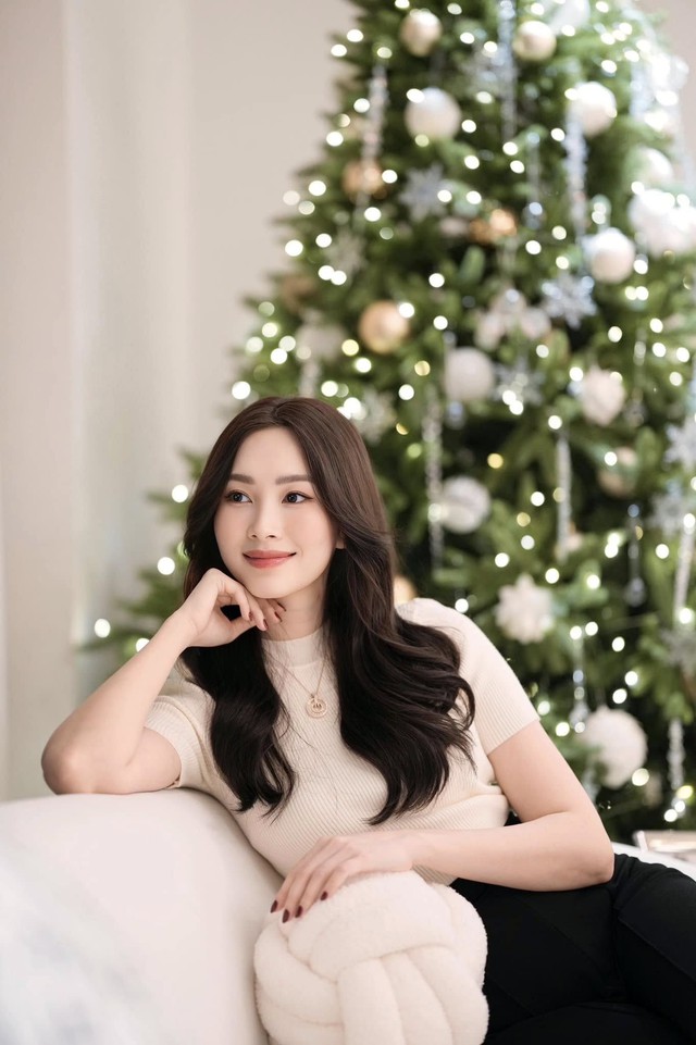 Người đẹp Vbiz l&agrave;m d&acirc;u gia tộc thuộc "tầng lớp tinh hoa" của giới thượng lưu S&agrave;i G&ograve;n: "Phi&ecirc;n bản đời thật" của phu nh&acirc;n h&agrave;o m&ocirc;n trong tiểu thuyết - Ảnh 6.