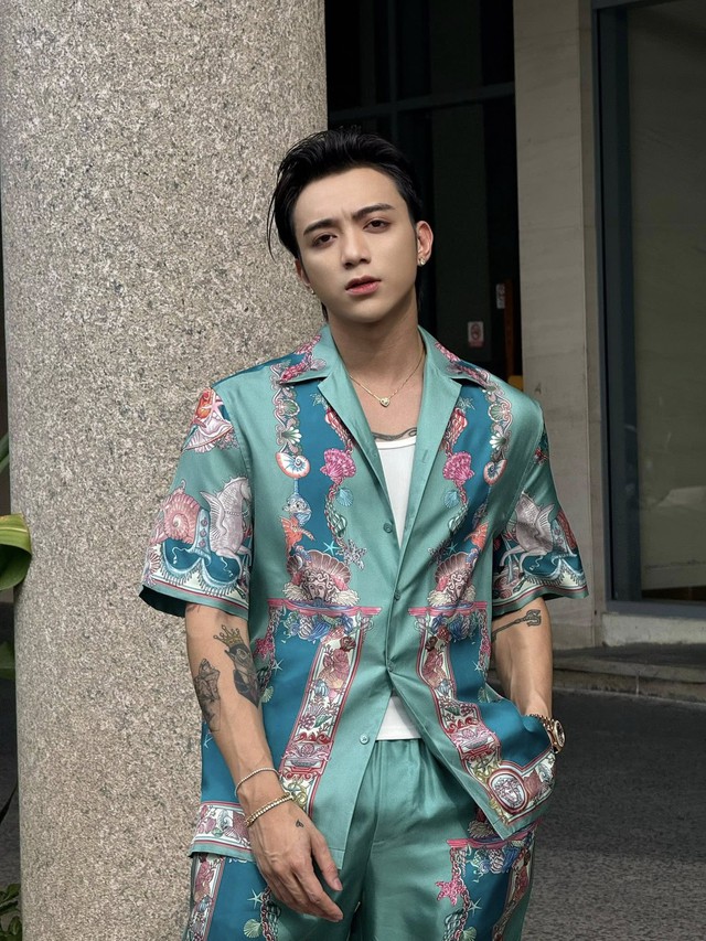 Hỏi trực tiếp người qua đường 5 sao hạng A hot nhất lúc này: 2 nhân vật top đầu "out trình", HIEUTHUHAI - SOOBIN ở đâu?- Ảnh 9. Hỏi trực tiếp người qua đường 5 sao hạng A hot nhất lúc này: 2 nhân vật top đầu "out trình", HIEUTHUHAI - SOOBIN ở đâu?- Ảnh 9.
