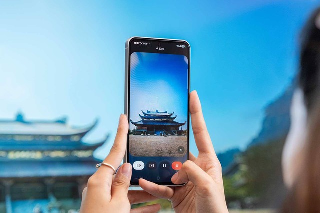hi88.com lừa đảo màu Hồng mới: Phép cộng hoàn hảo giữa thời trang và công nghệ- Ảnh 8.