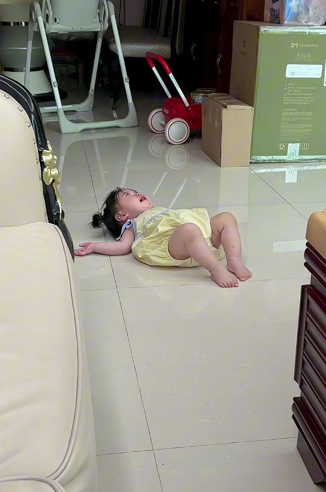 Con đòi hỏi bằng được nhưng cả thèm chóng chán: Phản ứng khác biệt của bố mẹ EQ thấp và bố mẹ EQ cao- Ảnh 3. hi88 gg đòi hỏi bằng được nhưng cả thèm chóng chán: Phản ứng khác biệt của bố mẹ EQ thấp và bố mẹ EQ cao- Ảnh 3.