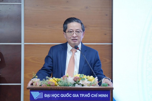 CT Group cam kết phối hợp chặt chẽ với ĐHQG-HCM trong nghiên cứu, phát triển và hoàn thiện sản phẩm, hướng đến xây dựng năng lực công nghệ lõi cho Việt Nam. CT Group cam kết phối hợp chặt chẽ với ĐHQG-HCM trong nghiên cứu, phát triển và hoàn thiện sản phẩm, hướng đến xây dựng năng lực công nghệ lõi cho Việt Nam.