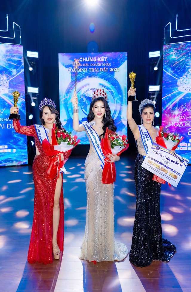 xem bong da truc tiep nhanh nhat nhân gốc Tiền Giang đăng quang Hoa hậu xem bong da truc tiep nhanh nhat nhân Hòa bình Trái đất 2025- Ảnh 1.