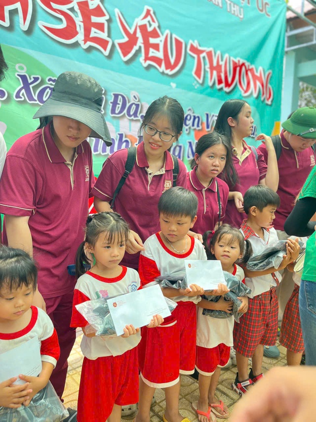 Có một bông Quỳnh thơm ngát giữa đời thường- Ảnh 6. Có một bông Quỳnh thơm ngát giữa đời thường- Ảnh 6.