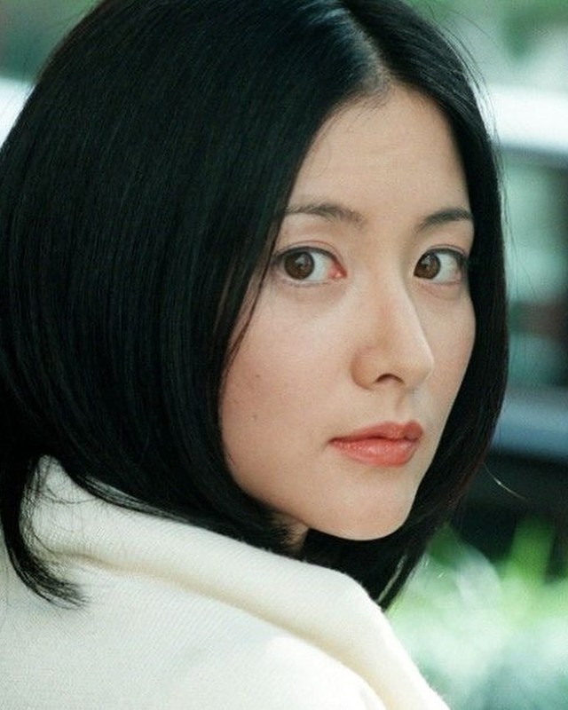 Ngoài phim Nàng Dae Jang Geum, Lee Young Ae còn xinh đẹp rung động lòng người với tạo hình hiện đại, đẳng cấp "quốc bảo nhan sắc" là đây- Ảnh 9.