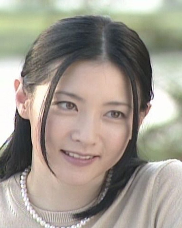 Ngoài phim Nàng Dae Jang Geum, Lee Young Ae còn xinh đẹp rung động lòng người với tạo hình hiện đại, đẳng cấp "quốc bảo nhan sắc" là đây- Ảnh 10.