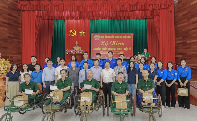 Chuyến thăm hỏi, tri ân các bác thương bệnh binh tại Trung tâm điều dưỡng Thuận Thành – Bắc Ninh- Ảnh 7. Chuyến thăm hỏi, tri ân các bác thương bệnh binh tại Trung tâm điều dưỡng Thuận Thành – Bắc Ninh- Ảnh 7.