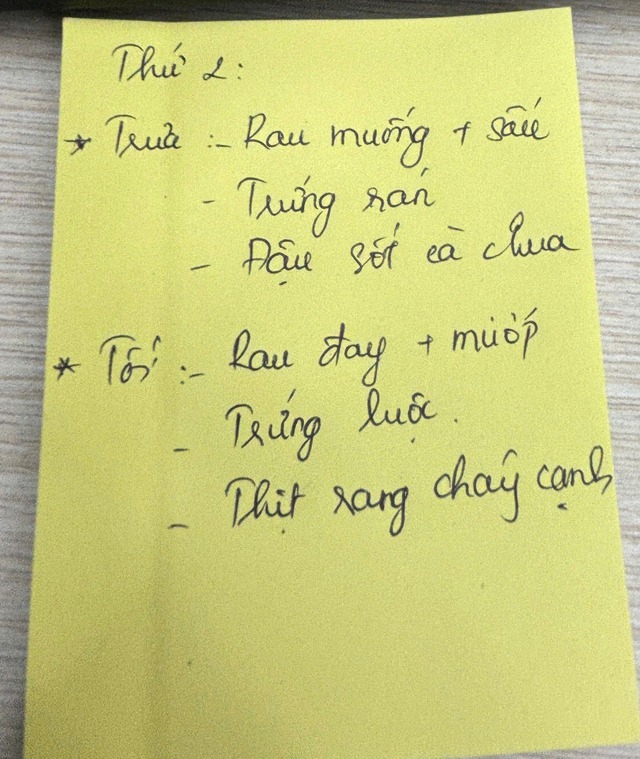 Vợ chồng Hà Nội chi 2 triệu tiền ăn/tháng: Tờ giấy note tiết lộ điều đáng nể!- Ảnh 1. Vợ chồng Hà Nội bong da truc tiep xoi lac 2 triệu tiền ăn/tháng: Tờ giấy note tiết lộ điều đáng nể!- Ảnh 1.