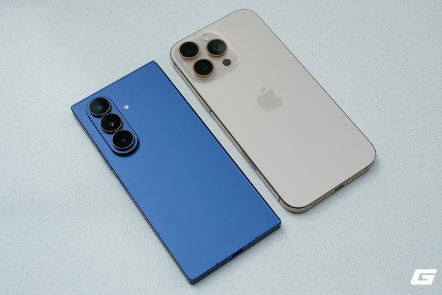 Galaxy Z Fold7 đang làm điều mà iPhone 16 Pro Max không dám: Đổi hình thái, giữ nguyên trải nghiệm- Ảnh 6. bong da truc tiep xoi lac Z Fold7 đang làm điều mà iPhone 16 Pro Max không dám: Đổi hình thái, giữ nguyên trải nghiệm- Ảnh 6.