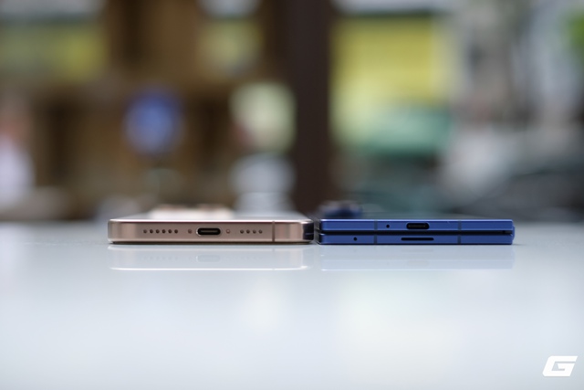 Galaxy Z Fold7 đang làm điều mà iPhone 16 Pro Max không dám: Đổi hình thái, giữ nguyên trải nghiệm- Ảnh 3. bong da truc tiep xoi lac Z Fold7 đang làm điều mà iPhone 16 Pro Max không dám: Đổi hình thái, giữ nguyên trải nghiệm- Ảnh 3.