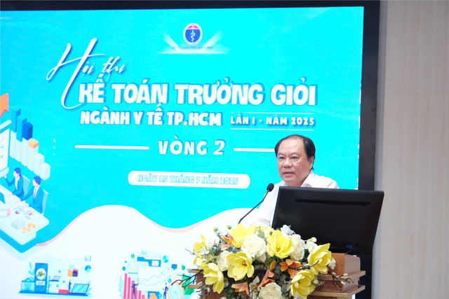 BS.CK2 Nguyễn Hoài Nam - Phó Giám đốc Sở Y tế phát biểu động viên tinh thần thí sinh bắt đầu vòng 2 hội thi. BS.CK2 Nguyễn Hoài Nam - Phó Giám đốc Sở Y tế phát biểu động viên tinh thần thí sinh bắt đầu vòng 2 hội thi.