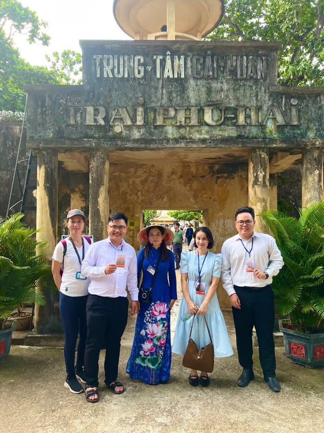 Côn Đảo – Bản hùng ca bất diệt trong lòng tuổi trẻ thành phố Hồ Chí Minh- Ảnh 6. Côn Đảo – Bản hùng ca bất diệt trong lòng tuổi trẻ thành phố Hồ Chí Minh- Ảnh 6.