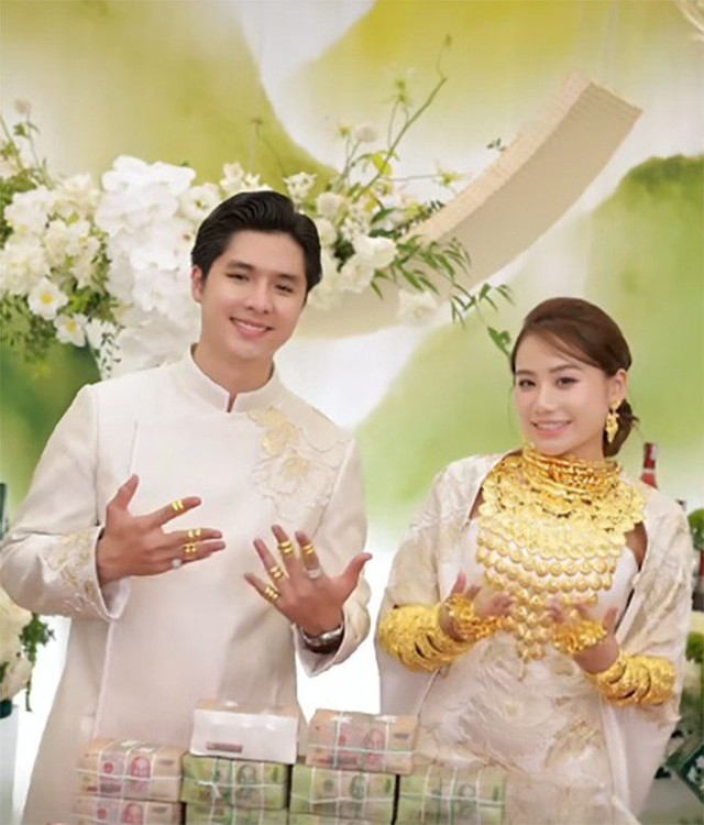 2 c&ocirc; d&acirc;u 10x khiến MXH b&ugrave;ng nổ: Hồi m&ocirc;n to&agrave;n tiền với v&agrave;ng, cưới xong "vỡ mộng" v&igrave; to&agrave;n phải... l&agrave;m chủ- Ảnh 1.