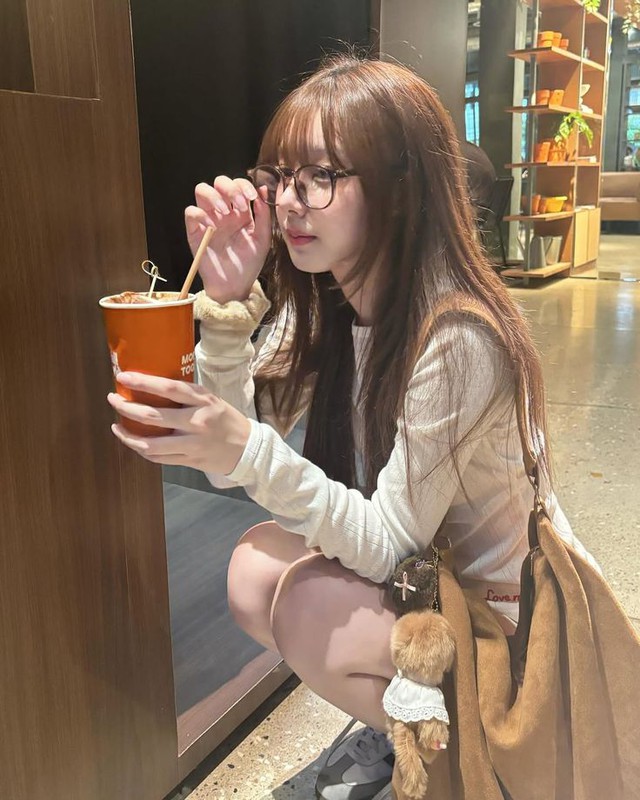 Loại sữa pha hạt gái Hàn uống hoài vì trẻ lâu, tóc không rụng- Ảnh 1. Loại sữa pha hạt gái Hàn uống hoài vì trẻ lâu, tóc không rụng- Ảnh 1.