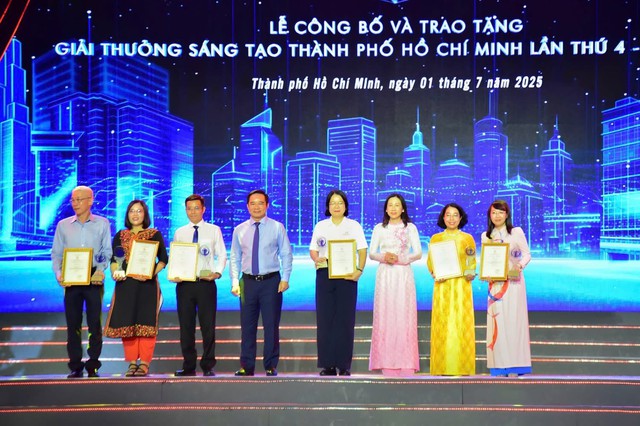 Bệnh viện Hùng Vương nhận giải nhì – Giải thưởng sáng tạo Tp.Hồ Chí Minh năm 2025: “Khi khoa học không chỉ cứu người, mà còn chạm tới ước mơ làm mẹ” và điểm nhấn với giải ba của bệnh viện Nhân dân Gia Định- Ảnh 2.