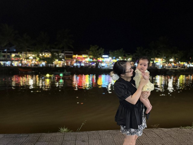 Cháu ngoại của xem bong da truc tiep nhanh nhat được mẹ Thiện Thanh cho "xê dịch" khắp nơi nơi dù mới 6 tháng tuổi- Ảnh 5.