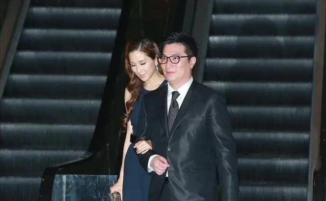Người đẹp showbiz làm "nàng dâu nghìn tỷ": Được bố mẹ "huấn luyện" từ bé để chen chân vào giới thượng lưu, cuối cùng trở thành "máy đẻ" cho nhà chồng- Ảnh 3.