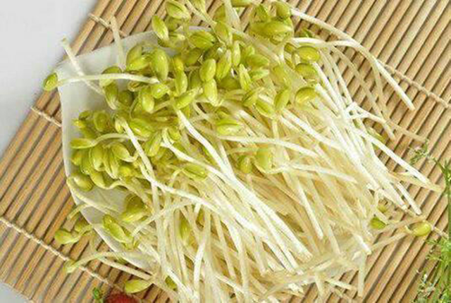 3 loại rau quả "ngậm đầy h&oacute;a chất", b&aacute;n rẻ như cho người kh&ocirc;n ngoan cũng lắc đầu bỏ đi- Ảnh 3.