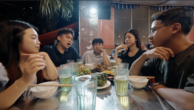 “Lặng” - Bản hoà âm không lời của những trái tim từng lạc nhịp- Ảnh 3. “Lặng” - Bản hoà âm không lời của những trái tim từng lạc nhịp- Ảnh 3.