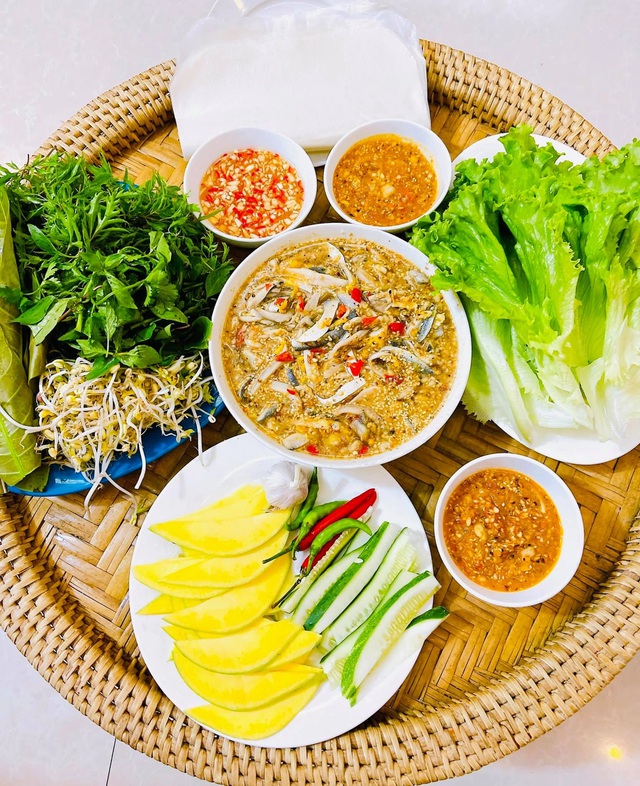 Không chỉ có biển xanh-cát trắng-nắng vàng, đến Đà Nẵng mà chưa ăn 3 món đặc sản này thì cần phải quay lại ngay thôi!- Ảnh 1. Không chỉ có lich bong da truc tiep xanh-cát trắng-nắng vàng, đến Đà Nẵng mà chưa ăn 3 món đặc sản này thì cần phải quay lại ngay thôi!- Ảnh 1.