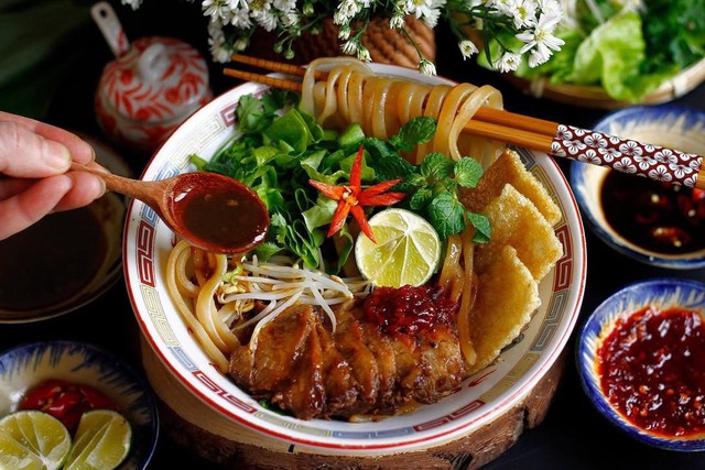 Không chỉ có biển xanh-cát trắng-nắng vàng, đến Đà Nẵng mà chưa ăn 3 món đặc sản này thì cần phải quay lại ngay thôi!- Ảnh 6. Không chỉ có lich bong da truc tiep xanh-cát trắng-nắng vàng, đến Đà Nẵng mà chưa ăn 3 món đặc sản này thì cần phải quay lại ngay thôi!- Ảnh 6.
