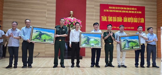 Bộ Tư lệnh Vùng Cảnh sát biển 2: Nâng cao khả năng thực thi, chấp pháp trên biển
- Ảnh 9. Bộ Tư lệnh Vùng Cảnh sát biển 2: Nâng cao khả năng thực thi, chấp pháp trên biển
- Ảnh 9.