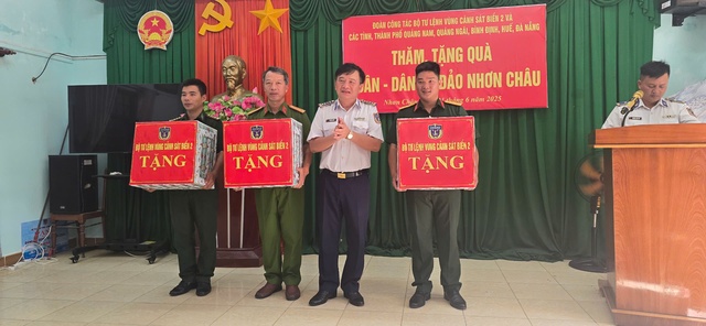 Bộ Tư lệnh Vùng Cảnh sát biển 2: Nâng cao khả năng thực thi, chấp pháp trên biển
- Ảnh 4. Bộ Tư lệnh Vùng Cảnh sát biển 2: Nâng cao khả năng thực thi, chấp pháp trên biển
- Ảnh 4.