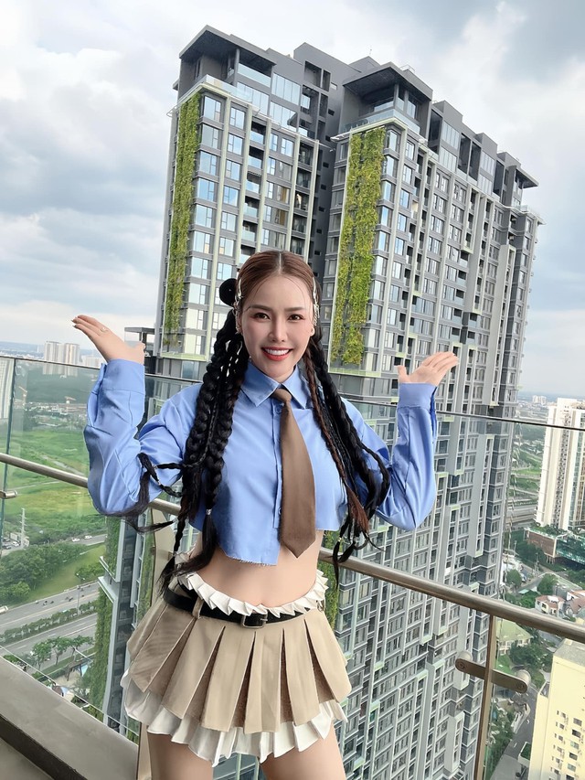 Ca sĩ Việt một thời bất ngờ tiết lộ có 3 con với 2 người đàn ông: "Đời em nghiệt ngã lắm!"- Ảnh 1. Ca sĩ Việt một thời bất ngờ tiết lộ có 3 con với 2 người đàn ông: "Đời em nghiệt ngã lắm!"- Ảnh 1.