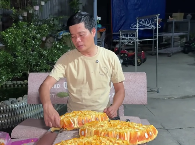 Nhân viên cũ nói về chuyện nợ nần của trùm Điền Quân Color Man- Ảnh 1. Nhân viên cũ nói về chuyện nợ nần của trùm Điền Quân Color Man- Ảnh 1.
