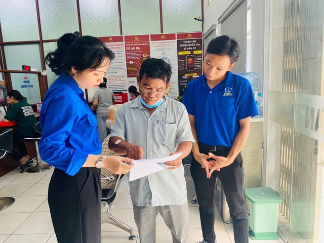 Thanh niên Tp. Hồ Chí Minh đồng hành xây dựng chính quyền số – Chuyển đổi số từ cột mốc cơ sở- Ảnh 3. Thanh niên Tp. Hồ Chí Minh đồng hành xây dựng chính quyền số – Chuyển đổi số từ cột mốc cơ sở- Ảnh 3.