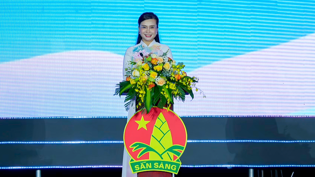 ảnh 1: Đồng chí Nguyễn Phạm Duy Trang, Bí thư Trung ương Đoàn, Chủ tịch Hội đồng Đội Trung ương phát biểu tại chương trình