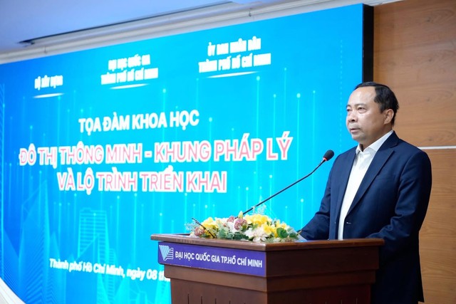 PGS.TS Vũ Hải Quân nhấn mạnh ĐHQG-HCM đã có những bước chuẩn bị ban đầu để hình thành nên mô hình đô thị thông minh.