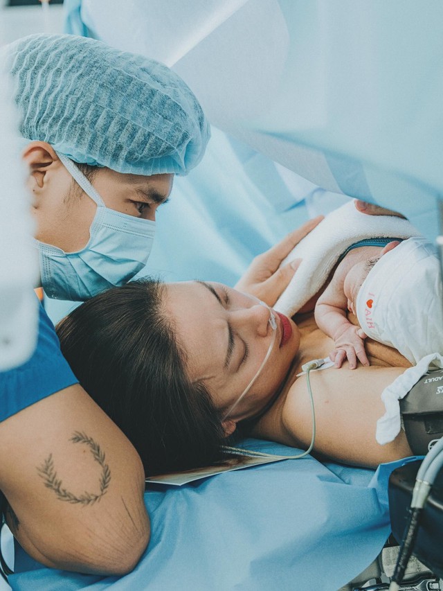 Từ nam thần thành bố bỉm, ông xã Ngô Thanh Vân miêu tả "tuần đầu tiên" khiến ai cũng muốn cưới nhanh, đẻ gấp!- Ảnh 2.