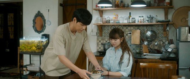 Phim Việt giờ v&agrave;ng c&oacute; d&agrave;n mỹ nh&acirc;n đẹp bất bại l&uacute;c n&agrave;y: Diễn vi&ecirc;n lớn tuổi nhất l&agrave; người sang nhất!- Ảnh 14.