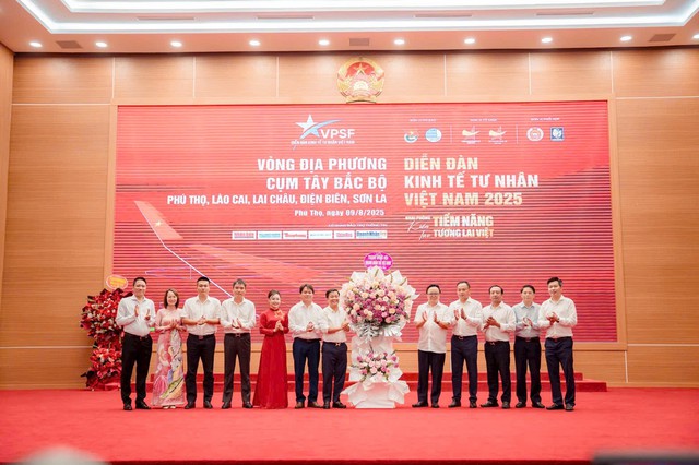 Diễn đàn kinh tế tư nhân Việt Nam 2025, cụm Tây Bắc Bộ thành công tốt đẹp- Ảnh 1.