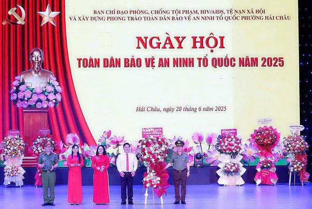 Vững lòng dân -  giữ yên thành phố- Ảnh 1.