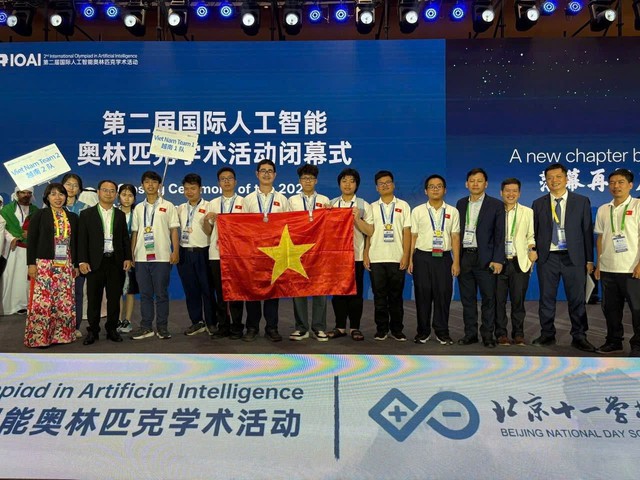 100% học sinh tham gia đều đoạt giải tại Olympic Trí tuệ nhân tạo quốc tế 2025 – Việt Nam khẳng định vị thế trên đấu trường trí tuệ toàn cầu- Ảnh 1. 100% học sinh tham gia đều đoạt giải tại Olympic Trí tuệ nhân tạo quốc tế 2025 – Việt Nam khẳng định vị thế trên đấu trường trí tuệ toàn cầu- Ảnh 1.