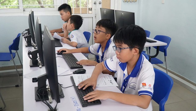 Hội thi Tin học trẻ toàn quốc năm 2025: Hà Nội nhất toàn đoàn, Tp.Hồ Chí Minh đạt 31 giải- Ảnh 2. Hội thi Tin học trẻ toàn quốc năm 2025: Hà Nội nhất toàn đoàn, Tp.Hồ Chí Minh đạt 31 giải- Ảnh 2.