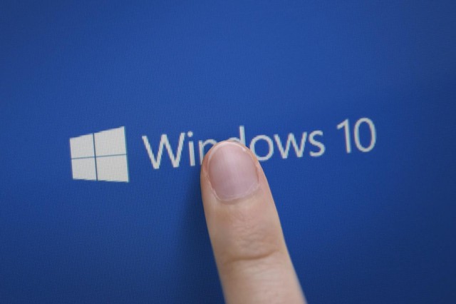 Microsoft bị kiện vì khai tử Windows 10 dù "biết rõ sẽ khiến hàng trăm triệu máy tính thành mồi ngon cho hacker"- Ảnh 1. Microsoft bị kiện vì khai tử Windows 10 dù "biết rõ sẽ khiến hàng trăm triệu máy tính thành mồi ngon cho hacker"- Ảnh 1.