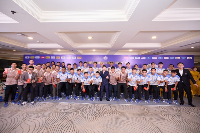 CLB Hà Nội đặt mục tiêu vô địch mùa giải 2025/26- Ảnh 2. CLB Hà Nội đặt mục tiêu vô địch mùa giải 2025/26- Ảnh 2.