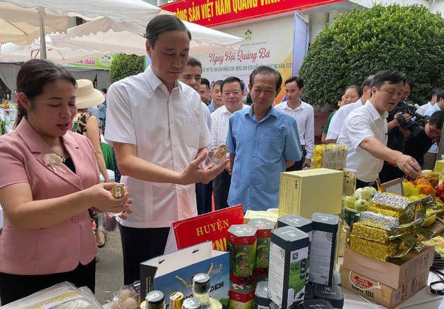 Ngày hội quảng bá, kết nối hỗ trợ tiêu thụ sản phẩm OCOP tỉnh Phú Thọ năm 2025. Ảnh: st Ngày hội quảng bá, kết nối hỗ trợ tiêu thụ sản phẩm OCOP tỉnh Phú Thọ năm 2025. Ảnh: st