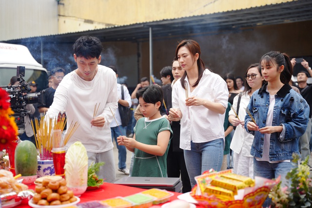 "Cặp đôi 500 tỷ" Tuấn Trần - Phương Anh Đào tái hợp- Ảnh 1. "Cặp đôi 500 tỷ" Tuấn Trần - Phương Anh Đào tái hợp- Ảnh 1.