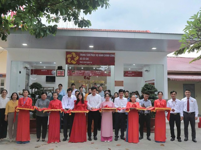 Kh&aacute;nh th&agrave;nh Trung t&acirc;m Phục vụ h&agrave;nh ch&iacute;nh c&ocirc;ng x&atilde; Củ Chi: N&acirc;ng cao chất lượng phục vụ, hướng tới ch&iacute;nh quyền th&acirc;n thiện- Ảnh 2.