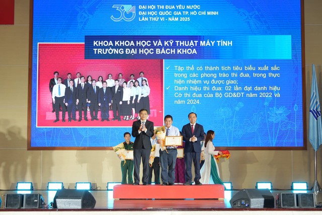 Đại hội Thi đua yêu nước ĐHQG-HCM lần VI: Vinh danh 22 tập thể, 18 cá nhân tiêu biểu và phát động phong trào giai đoạn 2025-2030- Ảnh 1.