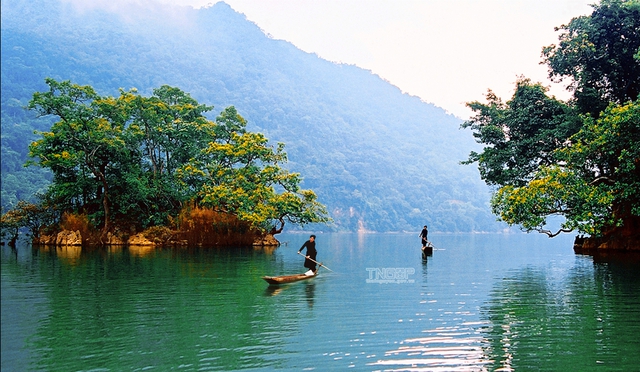 Khi hai mặt nước soi chung bầu trời- Ảnh 2.