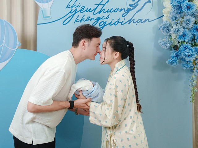 4 nàng WAGs Việt đình đám: Vừa xinh đẹp giỏi giang lại là 
