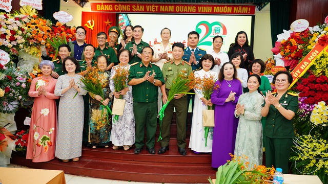Tri ân các thành viên sáng lập và những người đồng hành, chung tay, góp sức cùng CLB "Mãi mãi tuổi 20" trong 20 năm qua.