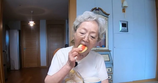 Bí quyết trường thọ của nữ nghệ sĩ 88 tuổi: Bữa sáng đơn giản đến không ngờ- Ảnh 1.